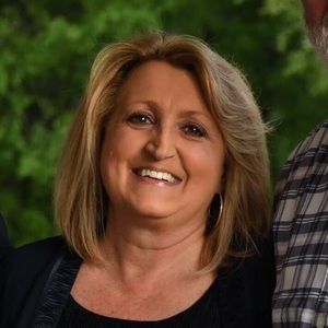 Meet your Posher, Debbie